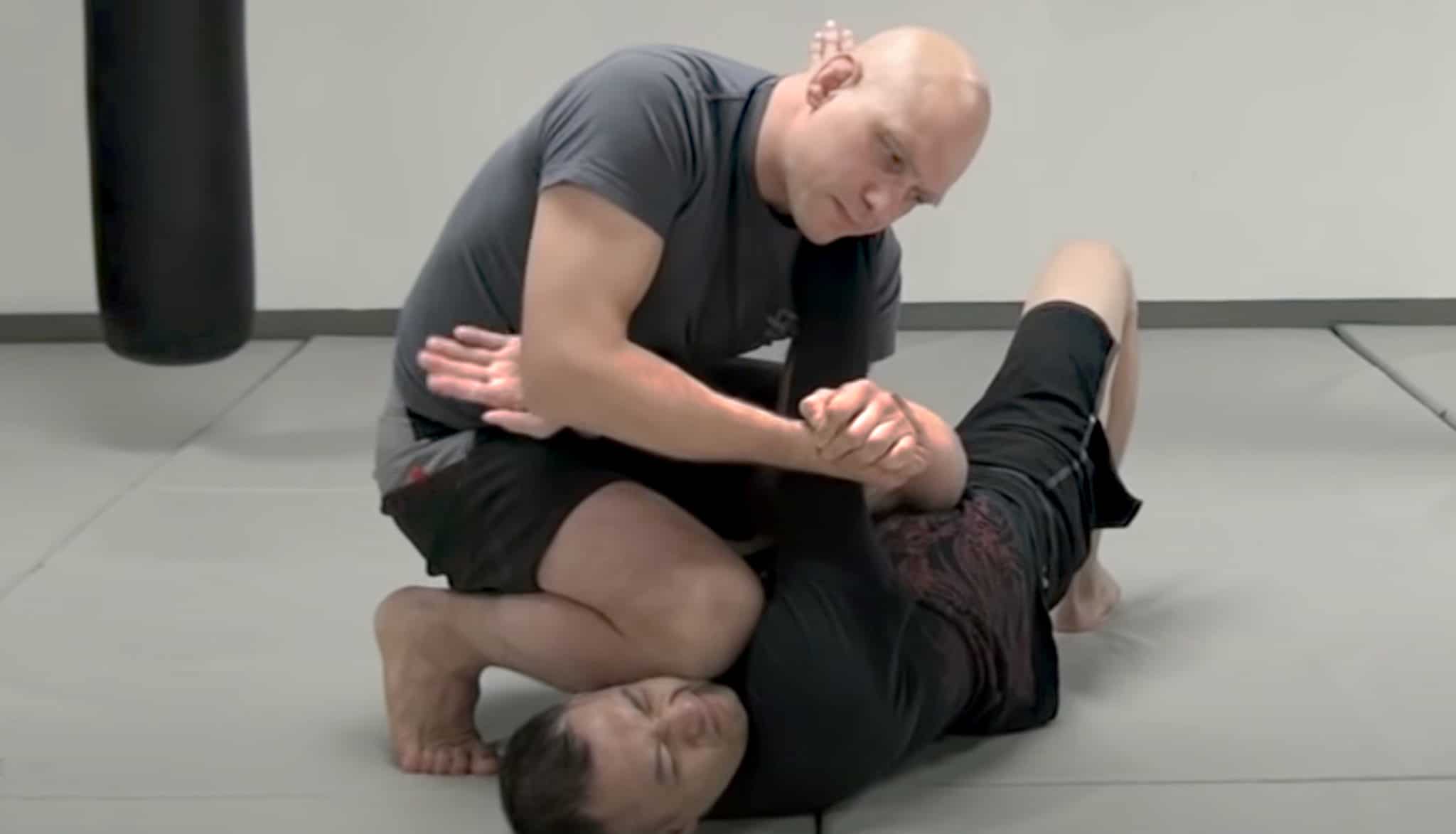 reverse armbar from the top position